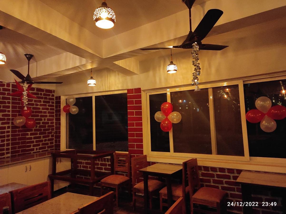דהראדון Hotel Studioz Sahastradhara מראה חיצוני תמונה