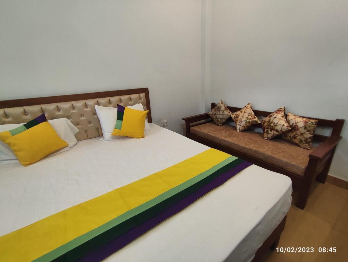 דהראדון Hotel Studioz Sahastradhara מראה חיצוני תמונה